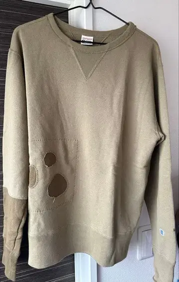 [ 미사용에 가까움 ] BROKEN SWEATSHIRT 로체스터 시리즈