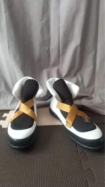 포켓몬 스피링글무브 단데 스니커즈