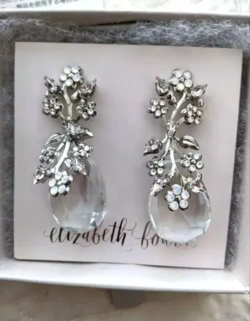 엘리자베스바우어 sakura dew drop 귀걸이