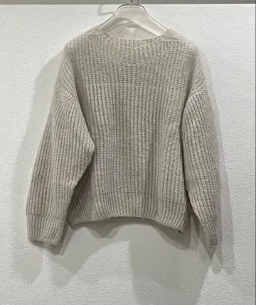 [ 오드리앤존와드 ] 모헤어 혼방 홀가먼트 니트 풀오버