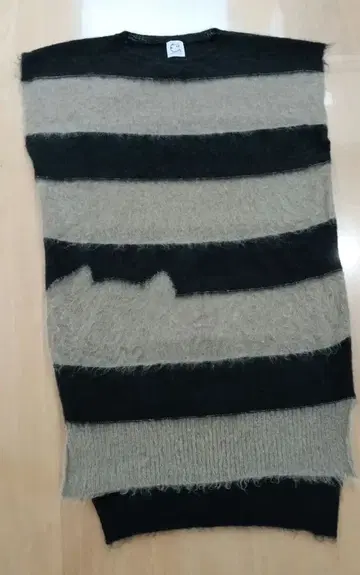 츠모리치사토 모헤어 혼방 고양이 고양이 보더 니트 원피스 루즈핏