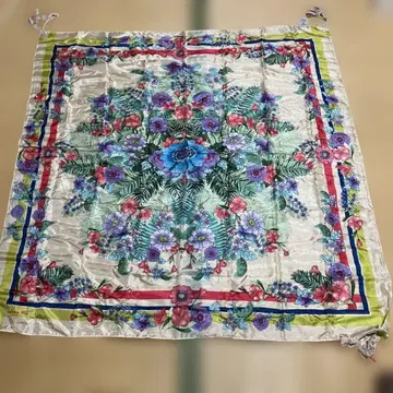 Johnny Was 꽃무늬 실크 스카프 대형