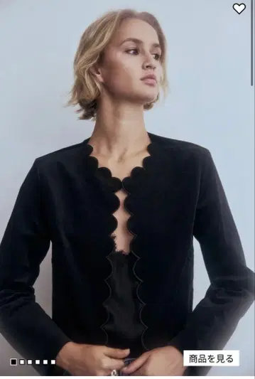 즉시 완판 이번 시즌 모델 스캘럽 벨벳 자켓 H&M 사이즈 36