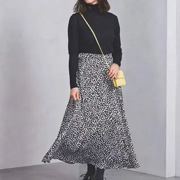 유나이티드 애로우즈 UWSC 레오파드 무늬 플레어 스커트 니트 IENA