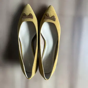 오데뜨 앤 오딜 스웨이드 펌프스 24cm