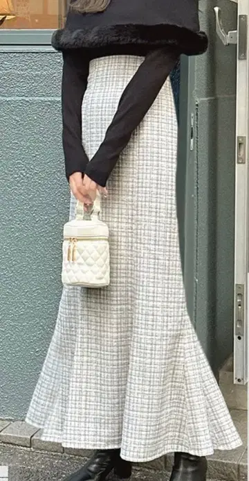 라메 체크 트위드 머메이드 스커트 아이보리