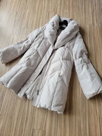 새상품급 4만 인터플래닛 다운 코트 40