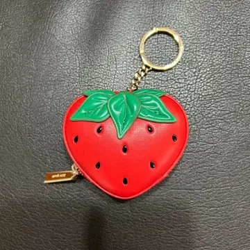 케이트 스페이드 딸기 모양 키링