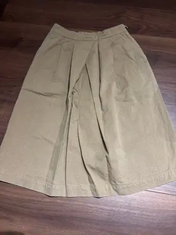 마가렛호웰 코튼 플리츠 스커트