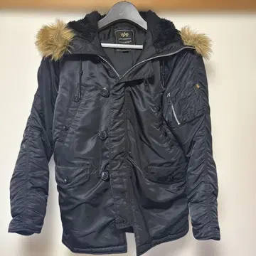 Alpha Industries 블랙 밀리터리 자켓 L