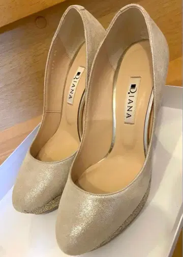 DAIANA 골드 펌프스 결혼식 사전 촬영 경사