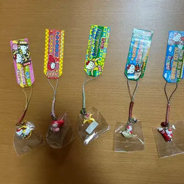 지역 한정 헬로키티 스트랩 묶음 판매