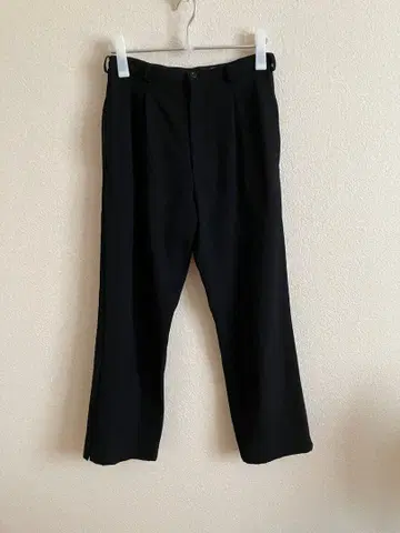 y's 블랙 슬랙스 프론트 턱