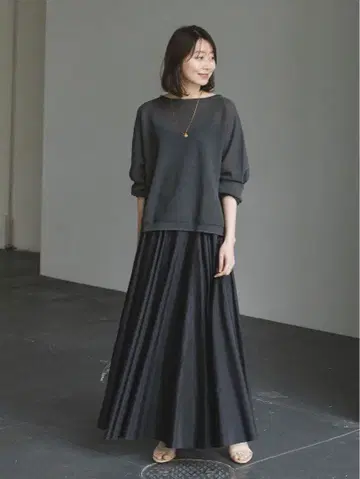 실키 타프타 맥시 스커트