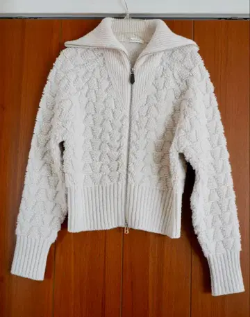 MACPHEE 루프 자카드 집업 가디건