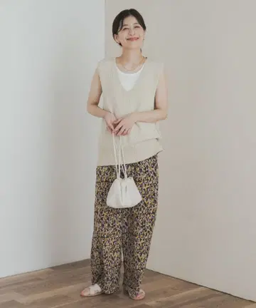 DOORS 코튼 부클레 깊은 V 베스트