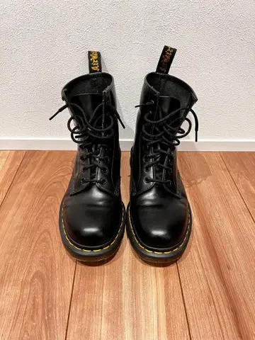 Dr. Martens/닥터마틴 1460 8 홀 부츠