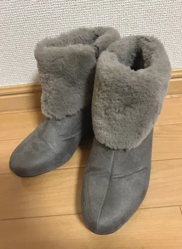 페미닌 카페 부츠 인힐 그레이