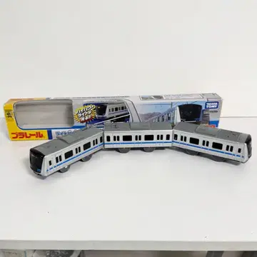 프라레일 라이트 부착 오다큐 출퇴근 차량 5000형