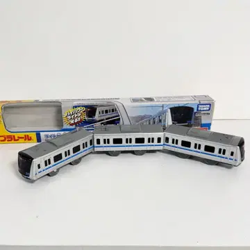 프라레일 라이트 부착 오다큐 출퇴근 차량 5000형