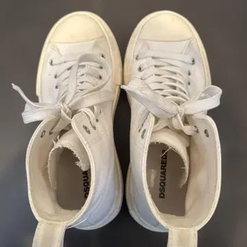 DSQUARED2 화이트 하이컷 스니커즈