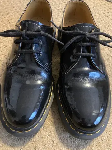 닥터마틴 에나멜 신발