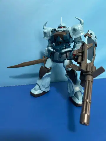 HGUC 구프 커스텀 완성품