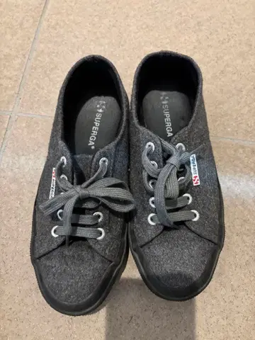 SUPERGA 그레이 스니커즈
