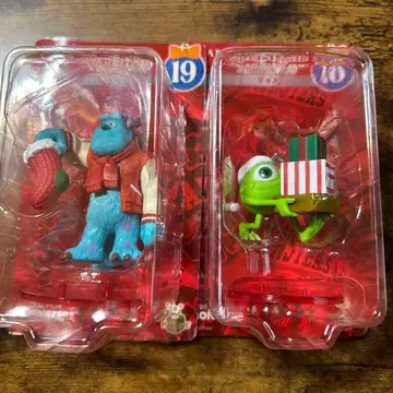 샐리와 마이크의 크리스마스 피규어 세트