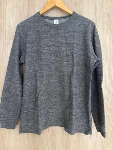 BLURHM 그레이 긴팔 티셔츠