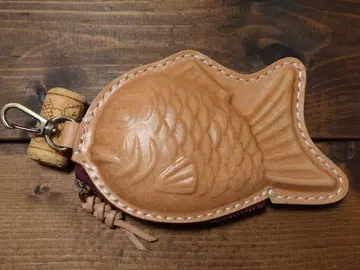 천연 가죽 타이야키 파우치 카라비너 부착 도치기 가죽 사용