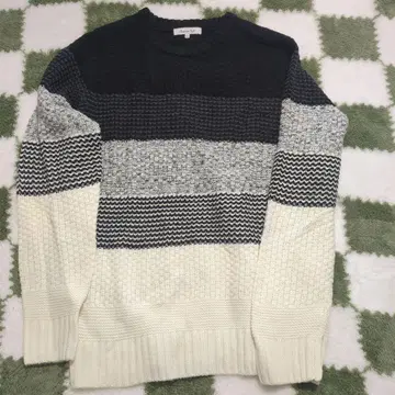 새상품급, 깔끔한 스트라이프 디자인 니트 스웨터