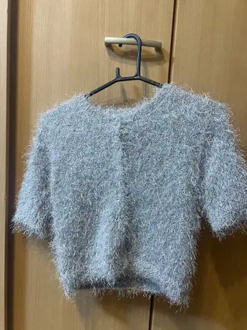 라이트 그레이 프리 사이즈 니트 스웨터