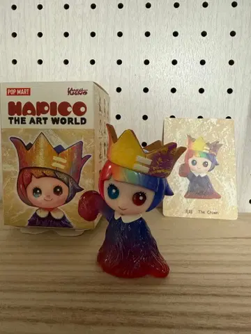 POP MART Hapico The Crown 피규어