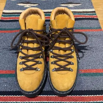 MANEBU 스웨이드 하이컷 워크 부츠