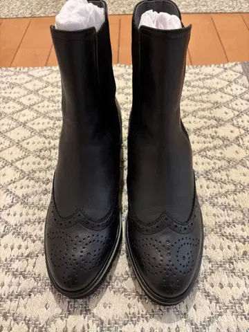 다이애나 블랙 사이드 고어 부츠 가죽