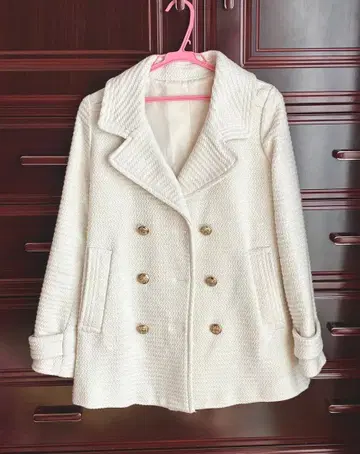 화이트 더블 브레스트 코트 M 사이즈