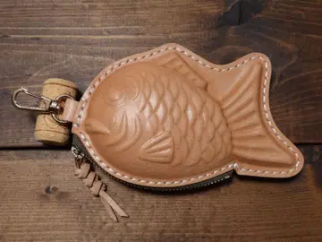 천연 가죽 붕어빵 파우치 금속 고리 포함 도치기 가죽 사용