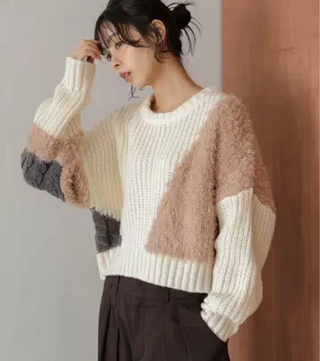 La-gemme AMERY 아이보리 이소재 MIX 니트 스웨터