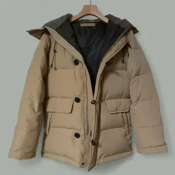 새상품 유니클로 프리미엄 다운 밀리터리 자켓 S