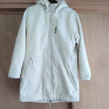 플리스 자켓 후드 부착 롱 기장 크림색