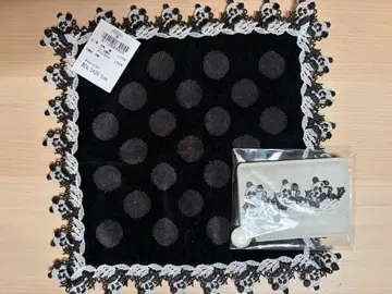 치카자와 레이스 팬더 도트 손수건