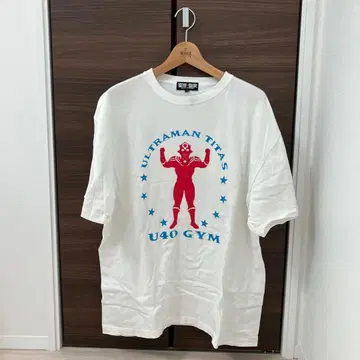 울트라맨 타이타스 티셔츠 컬러 화이트