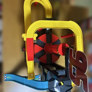 카즈 토미카 액션 코스 회전 엘리베이터 레이싱 센터