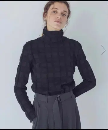 [ ODAKHA/오다카 ] 격자 무늬 터틀넥 스웨터