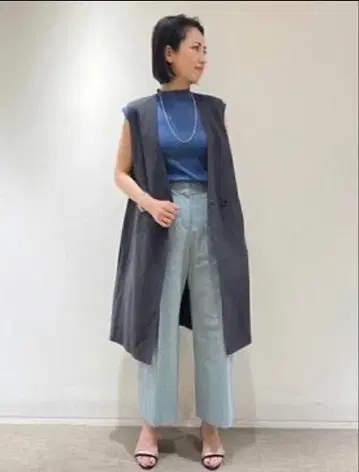 볼시 셀룰로오스 린넨 V넥 베스트 투모로우랜드