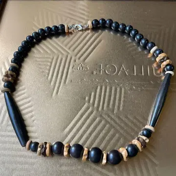 빅 사이즈 목걸이 블랙과 브라운 가벼운 레트로