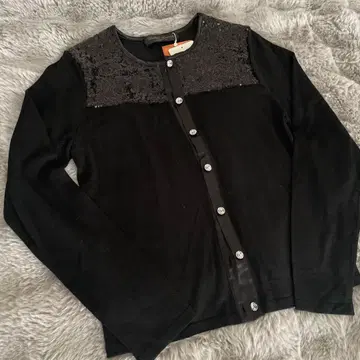 united arrows 새상품 블랙 가디건