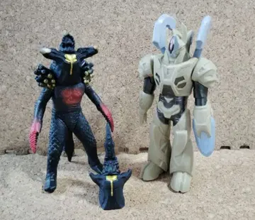 울트라 괴수 어드밴스 디게로스 기바스 2체 세트