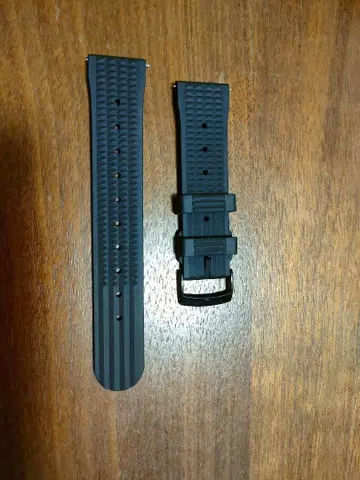 22mm 블랙 MOD FKM VINTAGE RUBBER STRAP